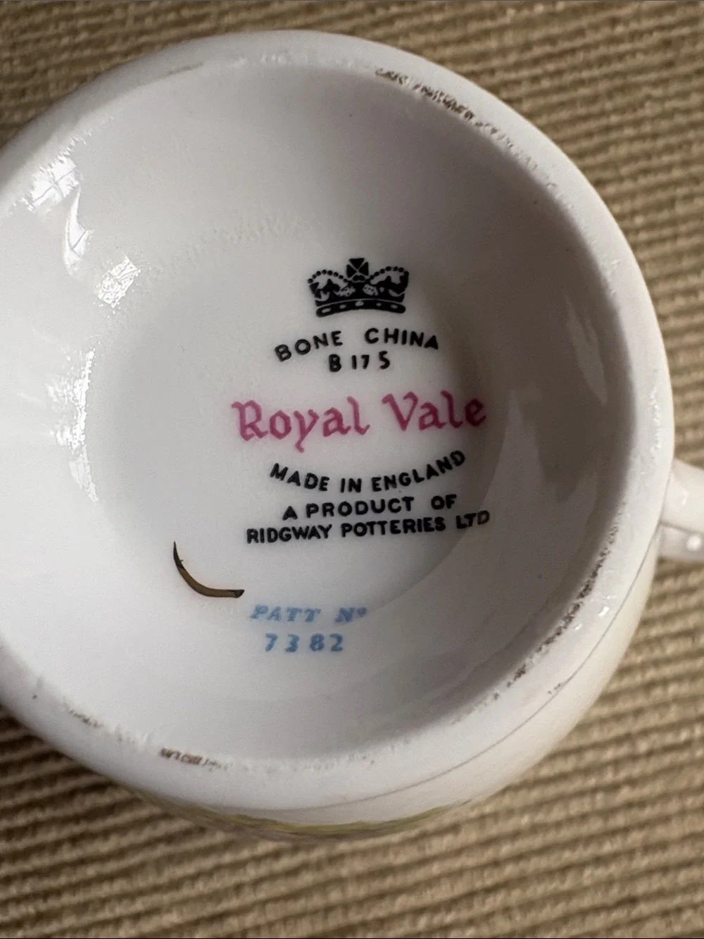 Vintage Royal Vale Floral Cottage Tea Cup & Saucer with Gold Trim